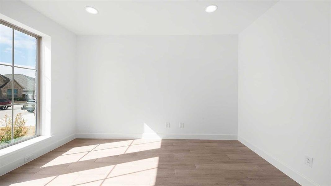 Spacious, unfurnished interior of a new home in Devonshire, Forney (Image 19).