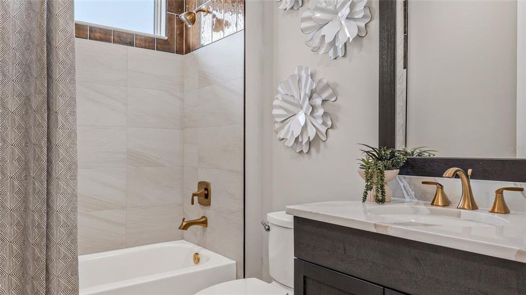 Furnished interior view inside a new home in Cresswind at Hammock Oaks, Lady Lake (Image 10).