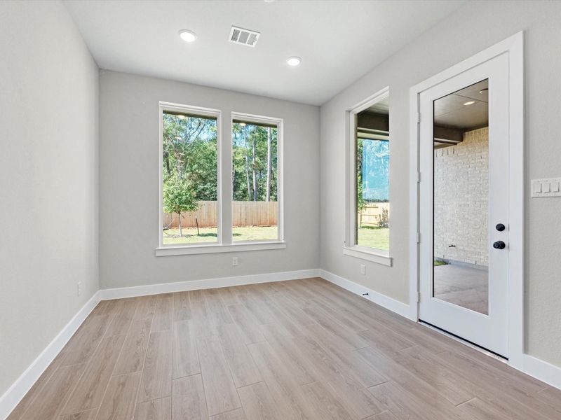 Spacious, unfurnished interior of a new home in Harvest Point at Clopton Farms, Montgomery (Image 10).