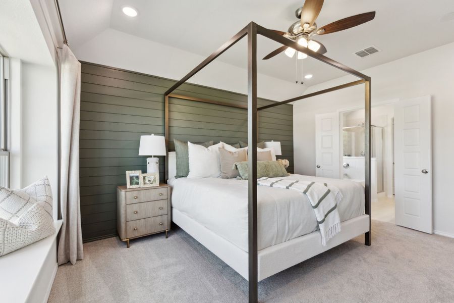 Representative furnished interior of a home built from the Concept 1660 by Risewell Homes in Waterford Park, Weatherford (Image 6).