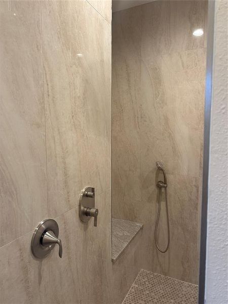 Close-up of interior finishes inside a home in , Valrico (Image 11).