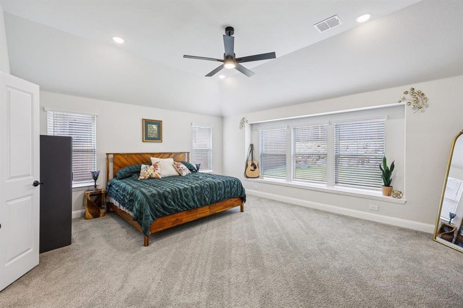 Furnished interior view inside a new home in Glenwood Meadows, Denton (Image 15).