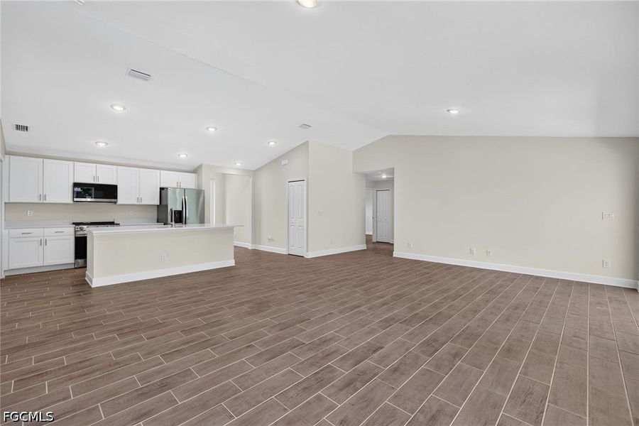 Spacious, unfurnished interior of a new home in Cape Coral, Cape Coral (Image 18). Spacious, unfurnished interior of a new home in Cape Coral, Cape Coral (Image 18).