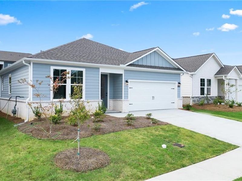 Exterior details and patio area of a home in Kelly Preserve, Loganville (Image 2).