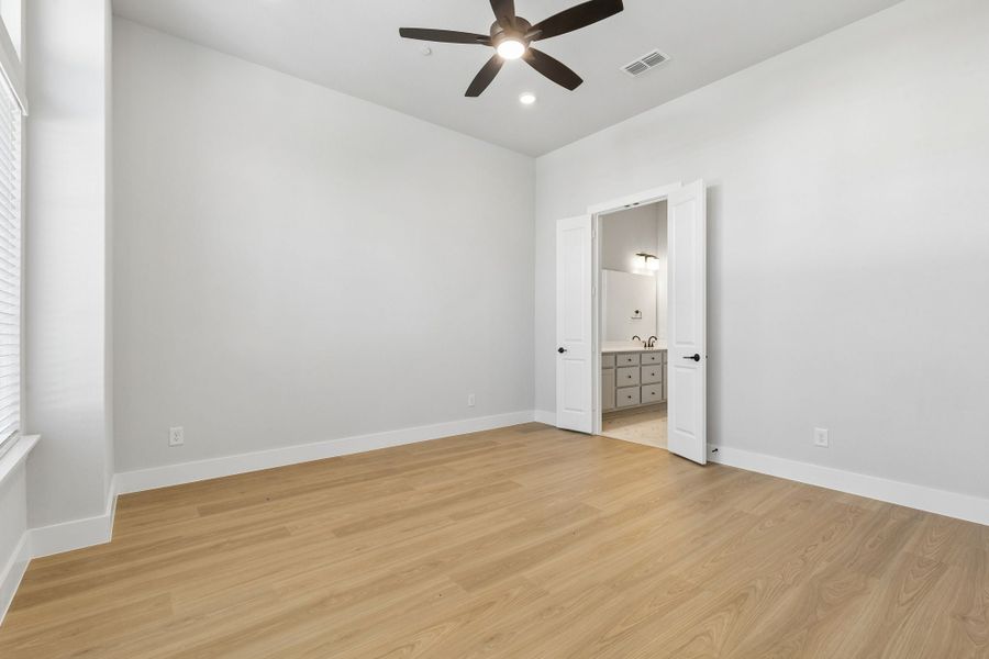 Spacious, unfurnished interior of a new home in Newman Village Townhomes, Frisco (Image 22).