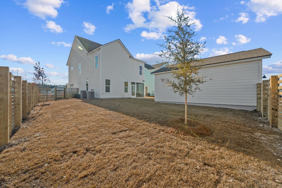 Exterior details and patio area of a home in Nexton, Summerville (Image 25).