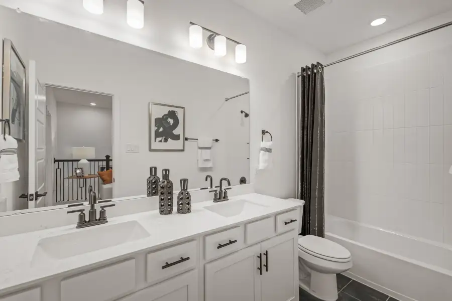 Furnished interior view inside a new home in Waterbend, Euless (Image 10).