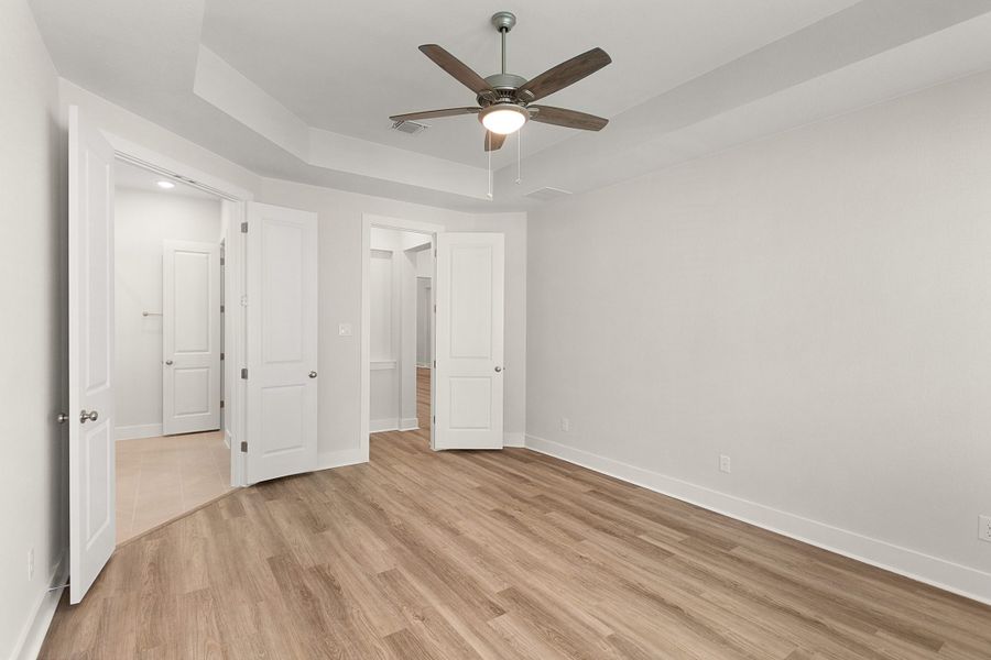 Spacious, unfurnished interior of a new home in Highland Village, Georgetown (Image 20). Spacious, unfurnished interior of a new home in Highland Village, Georgetown (Image 20).