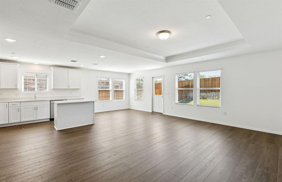 Open concept throughout main living areas Open concept throughout main living areas