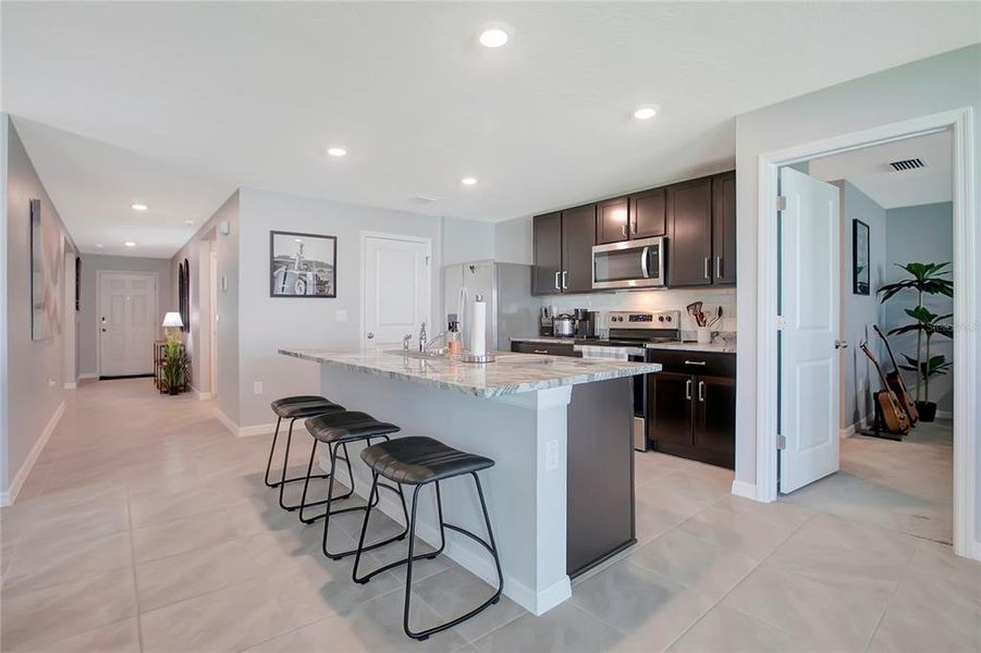 Furnished interior view inside a new home in River Park, Temple Terrace (Image 6).