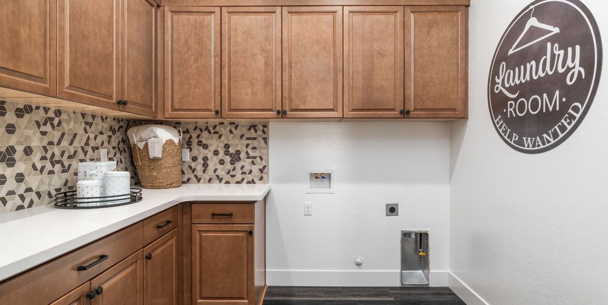 1440x724 Hilltop-Sunflower-Laundry