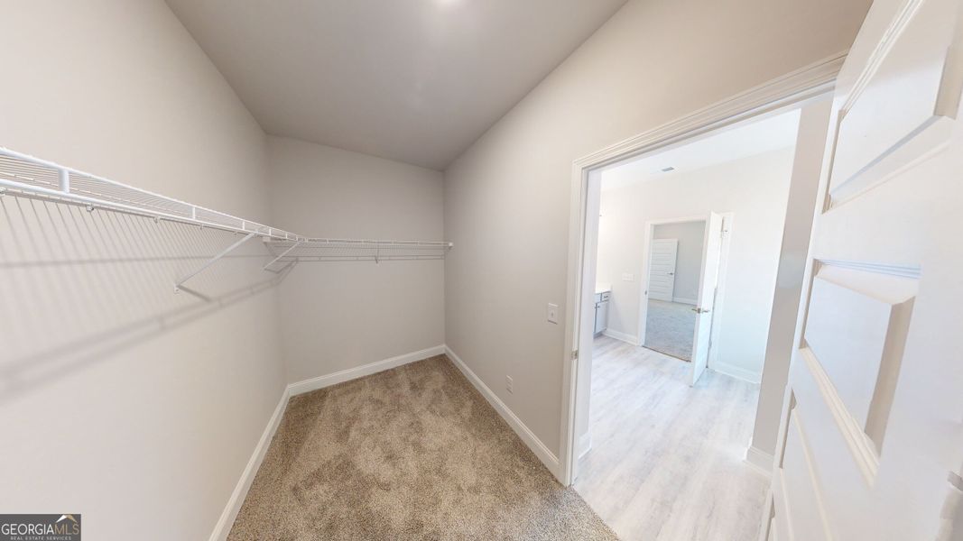 Spacious, unfurnished interior of a new home in Holliday Pass, Griffin (Image 14).