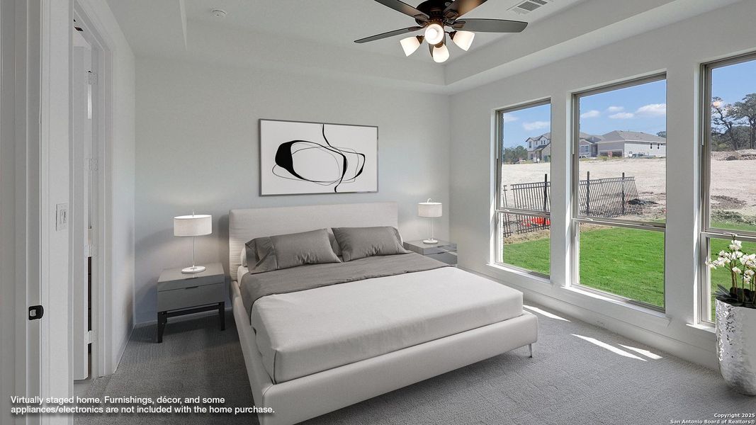 Furnished interior view inside a new home in Esperanza 50', Boerne (Image 7).