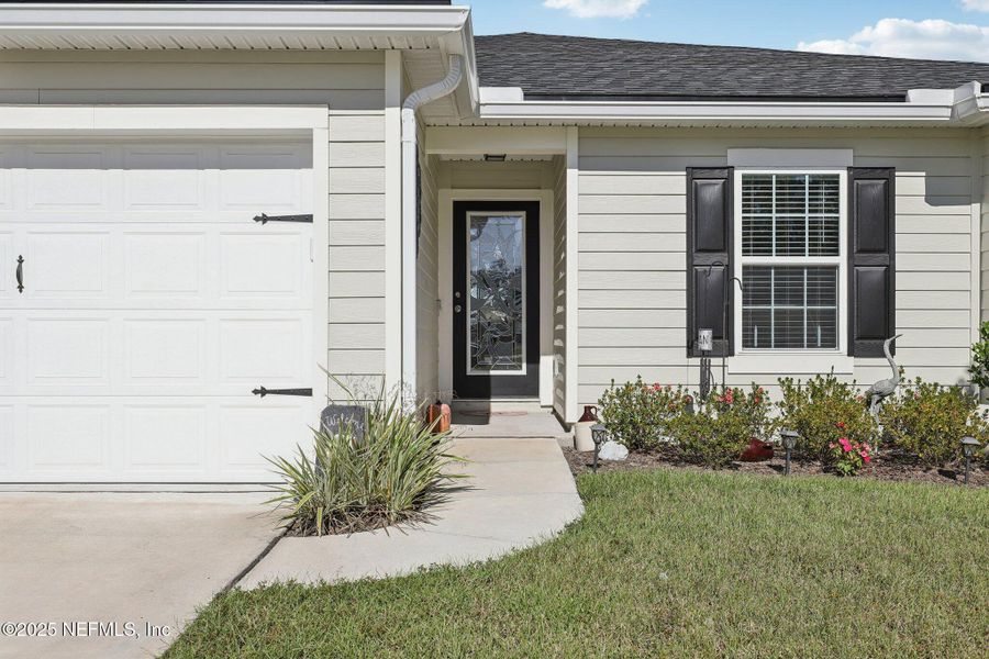 Exterior details and patio area of a home in Creekside Manor, Jacksonville (Image 24). Exterior details and patio area of a home in Creekside Manor, Jacksonville (Image 24).