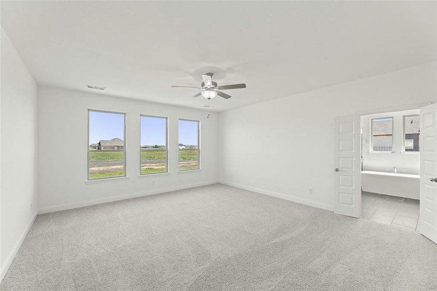 Spacious, unfurnished interior of a new home in Heritage, McLendon-Chisholm (Image 23).