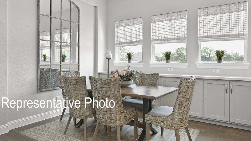 Furnished interior view inside a new home in Ridge Crossing, Waxahachie (Image 7).