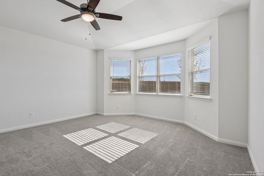 Spacious, unfurnished interior of a new home in Royal Crest, San Antonio (Image 26). Spacious, unfurnished interior of a new home in Royal Crest, San Antonio (Image 26).