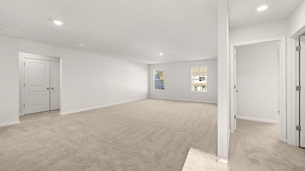Spacious, unfurnished interior of a new home in Liberty Crossing, Braselton (Image 20).