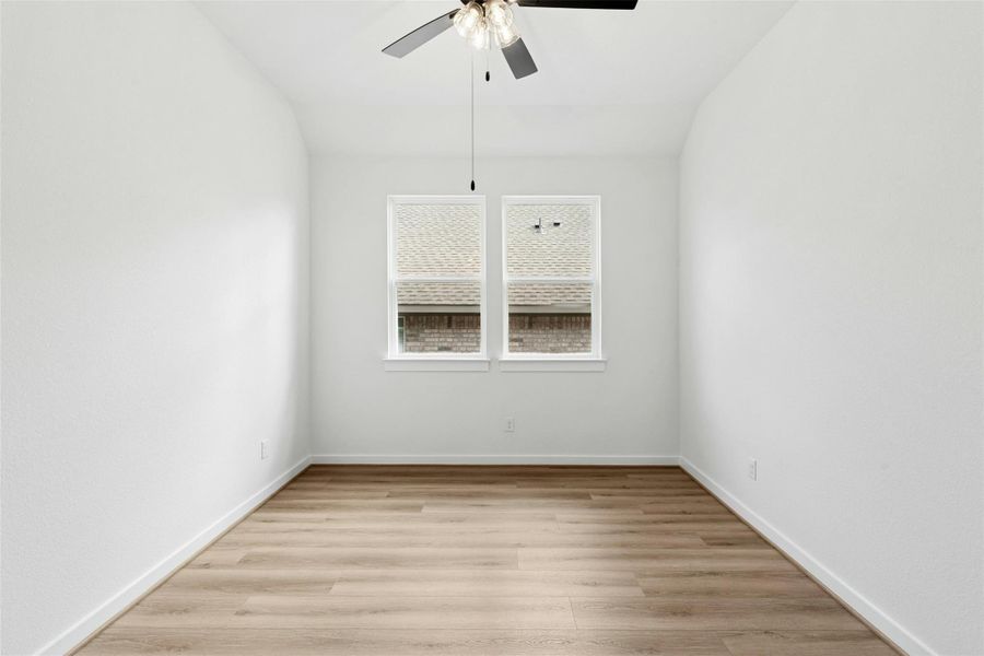 Spacious, unfurnished interior of a new home in University Heights, Round Rock (Image 15).