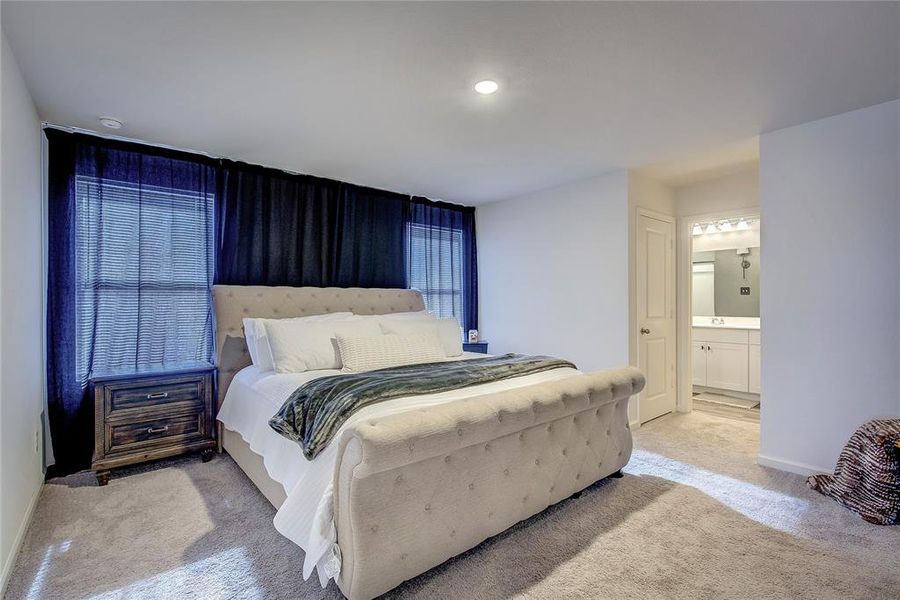 Furnished interior view inside a new home in Gateway Parks, Heath (Image 18). Furnished interior view inside a new home in Gateway Parks, Heath (Image 18).