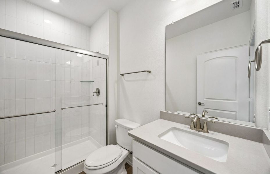 Furnished interior view inside a new home in Creekview Meadows, Pilot Point (Image 7).