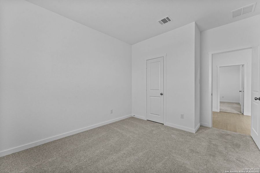 Spacious, unfurnished interior of a new home in Parkside: Coastline Collection, New Braunfels (Image 10).