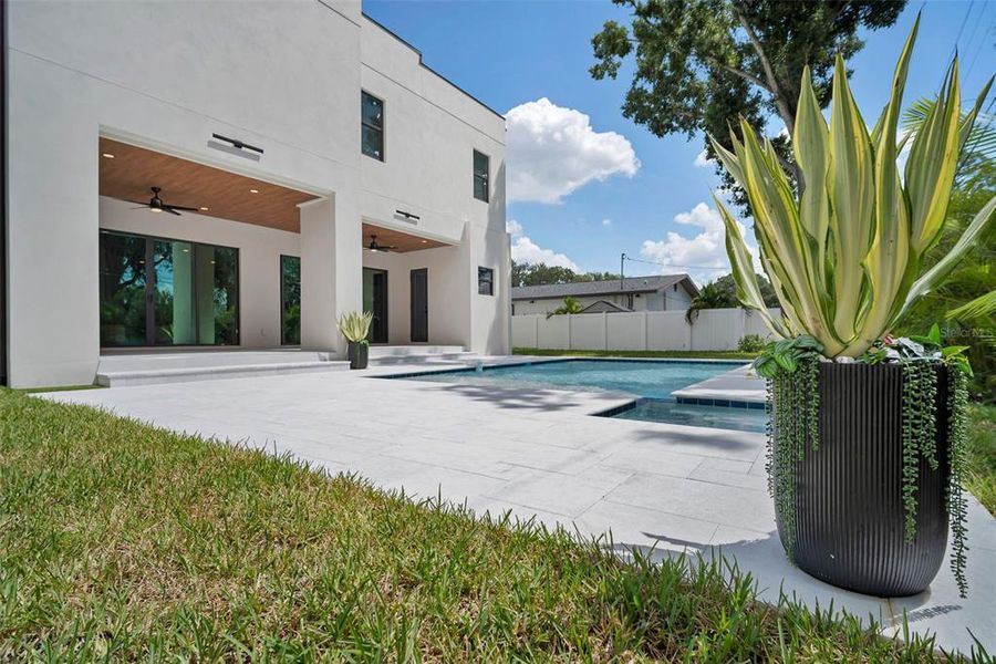 Exterior details and patio area of a home in , Tampa (Image 30).