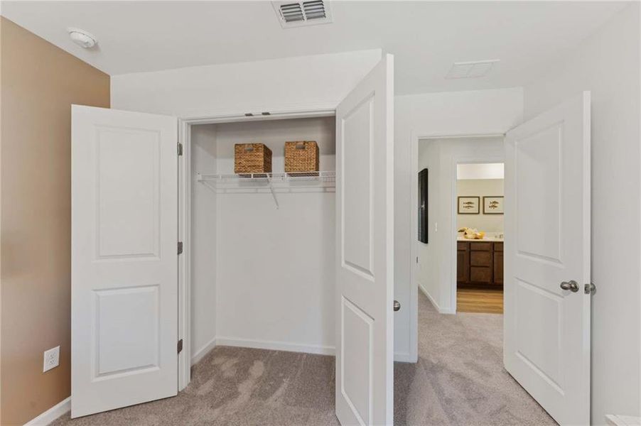 Spacious, unfurnished interior of a new home in , Dallas (Image 25).