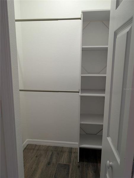 Spacious, unfurnished interior of a new home in , Davenport (Image 28).