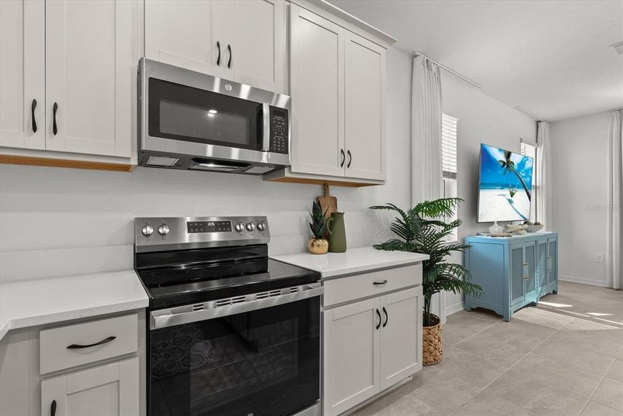 Furnished interior view inside a new home in , Sarasota (Image 40).