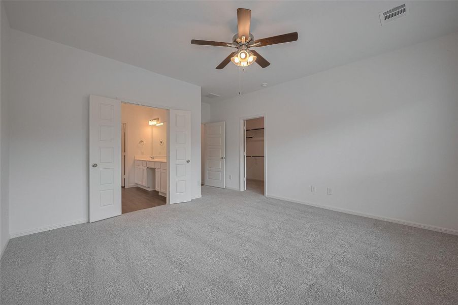 Spacious, unfurnished interior of a new home in Mill Creek Trails, Magnolia (Image 23).