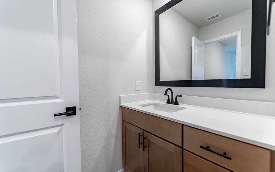 Furnished interior view inside a new home in Homestead, Schertz (Image 7).