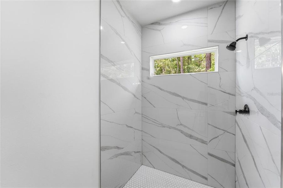 Close-up of interior finishes inside a home in , Dunnellon (Image 10). Close-up of interior finishes inside a home in , Dunnellon (Image 10).