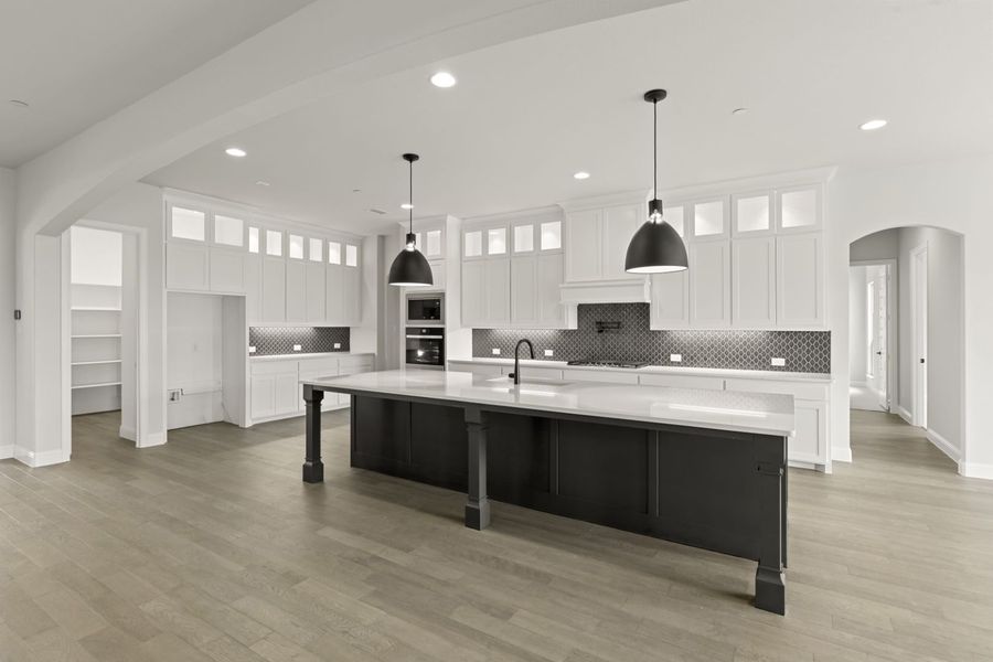 Representative furnished interior of a home built from the Southport by Windsor Homes in Ridge Pointe Estates, McLendon-Chisholm (Image 9).