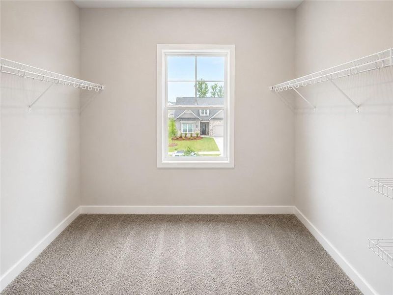 Spacious, unfurnished interior of a new home in Ponderosa Farms Estates, Gainesville (Image 17).