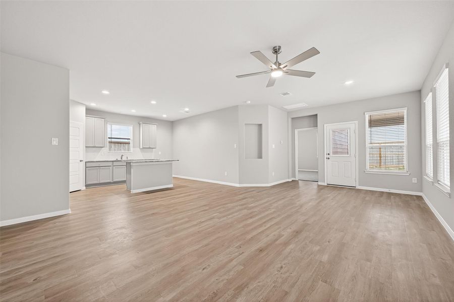 Spacious, unfurnished interior of a new home in , Brookshire (Image 36).