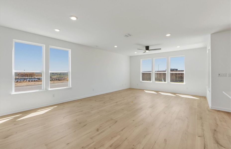 Representative unfurnished interior of a home built from the Lochridge by Pulte Homes in Woodside, Georgetown (Image 23).