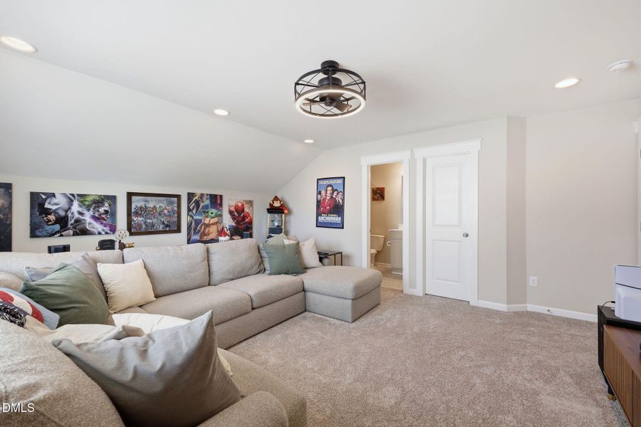 Bonus Room/Bedroom 5 Bonus Room/Bedroom 5