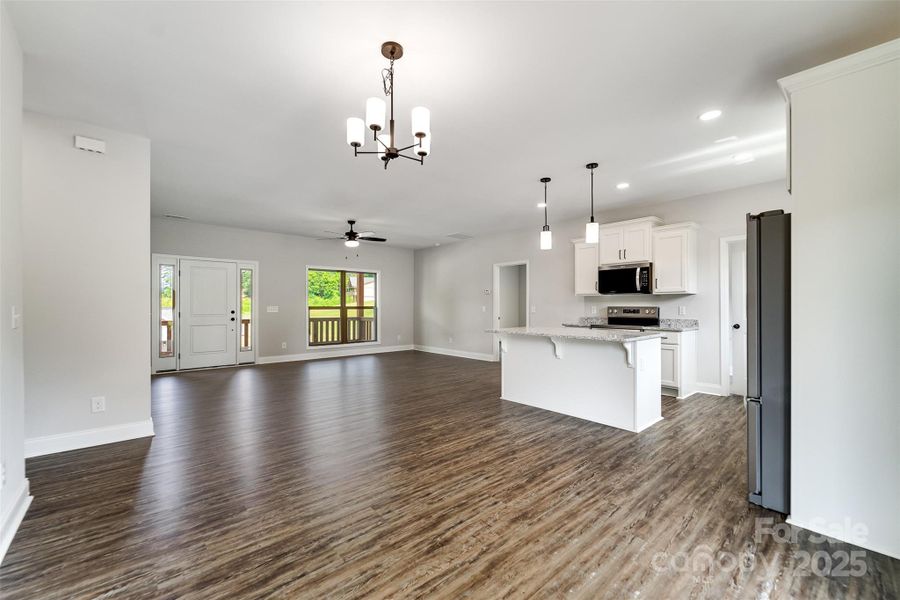 Image 33 of a home in .