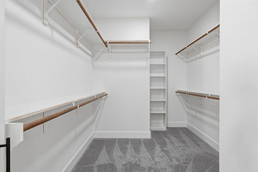 Spacious, unfurnished interior of a new home in , Willis (Image 15).