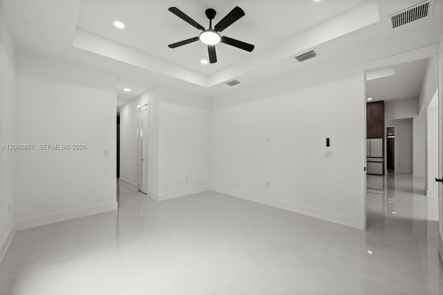 Spacious, unfurnished interior of a new home in , Lehigh Acres (Image 32).