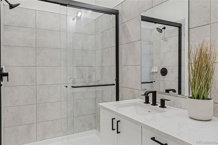 Image of a model home. Finishes, colors, and available options may differ from those shown.