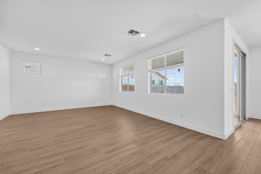 Spacious, unfurnished interior of a new home in La Mira, Mesa (Image 12). Spacious, unfurnished interior of a new home in La Mira, Mesa (Image 12).