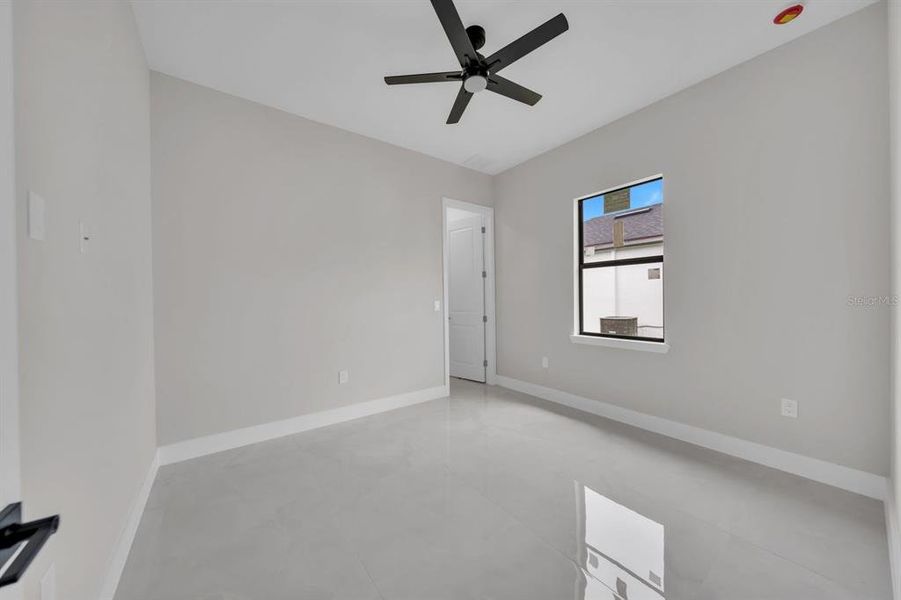 Spacious, unfurnished interior of a new home in , Lehigh Acres (Image 28).