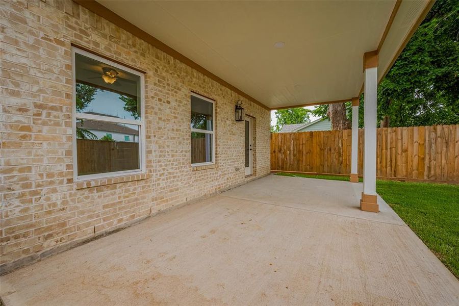 Spacious, unfurnished interior of a new home in , Houston (Image 34). Spacious, unfurnished interior of a new home in , Houston (Image 34).