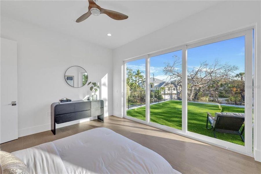 Furnished interior view inside a new home in , Sarasota (Image 60).