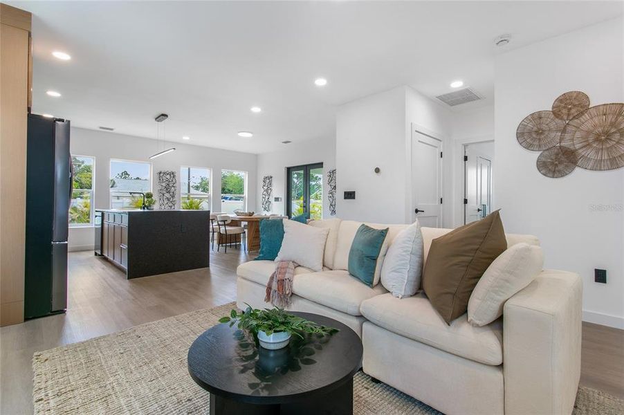 Furnished interior view inside a new home in , St. Petersburg (Image 34).