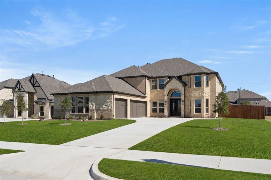 1822 Whisperwood- Front-2 1822 Whisperwood- Front-2