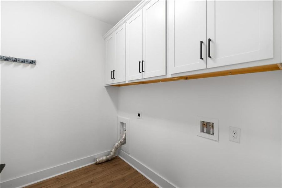 Image 40 of a home in .