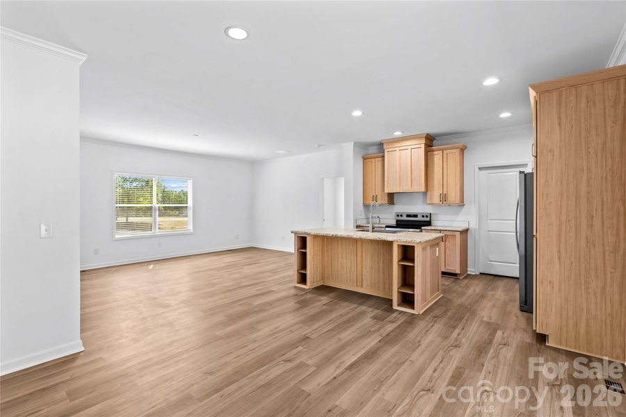 Image 37 of a home in .